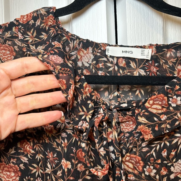 MNG Mango - Business Casual Black and Orange Floral Long Sleeve Blouse in Size L - Picture 3 of 9